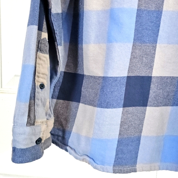 Quiksilver Men's‎ Blue Plaid Flannel Large Regular Fit Buttons Casual Surf Skate - Picture 6 of 8